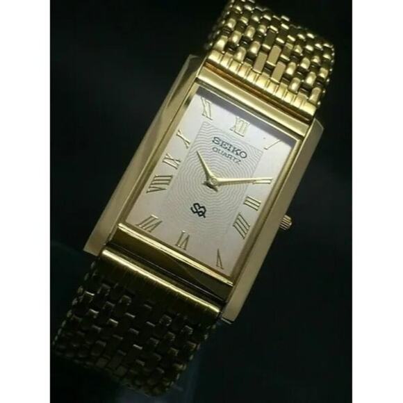 Vintage Style Seiko Quartz Mens Gold Watch & White accents W/ Metal Strap - Picture 1 of 7